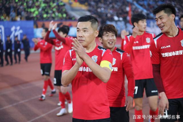 TA：姆巴佩射丢点球后情绪低落 赛后未感谢球迷